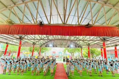 TRƯỜNG MẦM NON NAM THÀNH TỔ CHỨC BUỔI LỄ CHÀO CỜ ĐẦU THÁNG 4